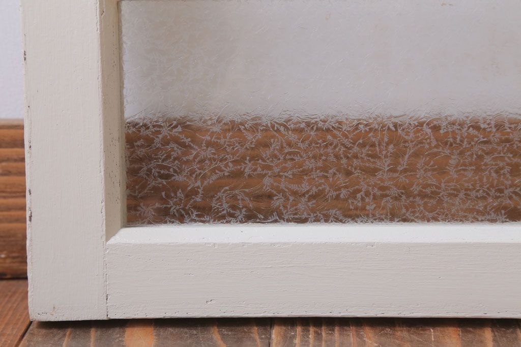 アンティーク　結霜・ダイヤガラス入り!ペイント明り取り