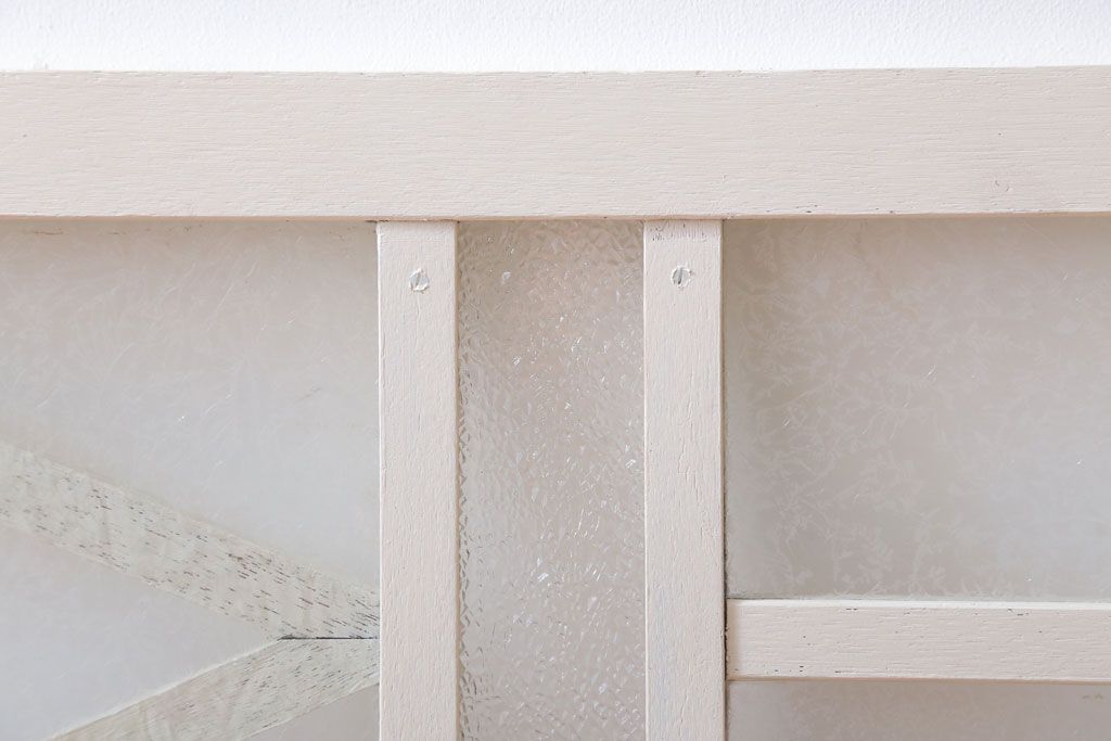 アンティーク　結霜・ダイヤガラス入り!ペイント明り取り