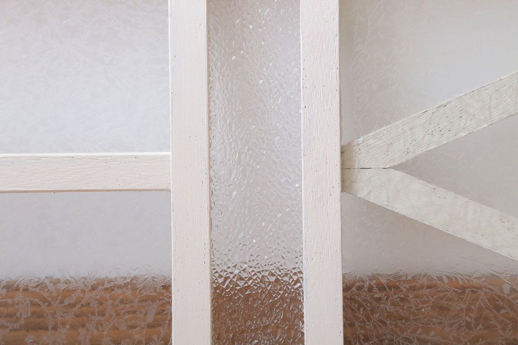 アンティーク　結霜・ダイヤガラス入り!ペイント明り取り