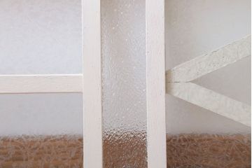 アンティーク　結霜・ダイヤガラス入り!ペイント明り取り