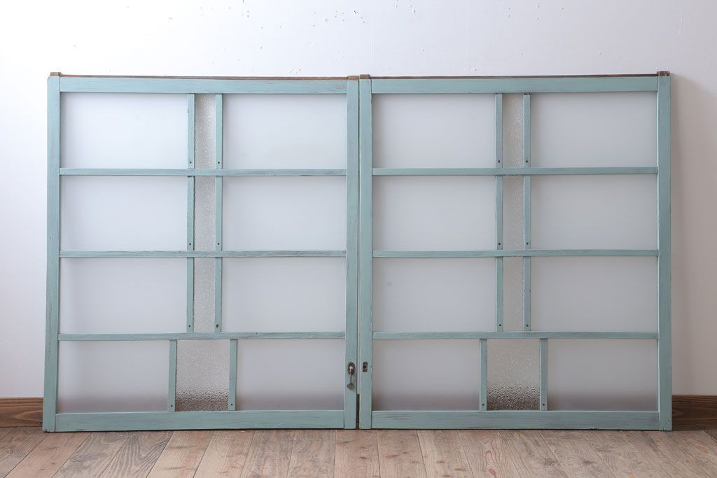 アンティークペイント　すり・ダイヤガラス入り!ガラス戸2枚セット(窓)(2)