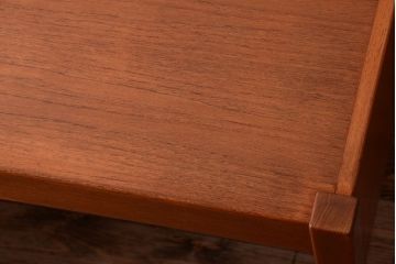 ヴィンテージ家具　北欧ビンテージ　デンマーク　Chr. Linneberg　チーク材のデスク(片袖机)