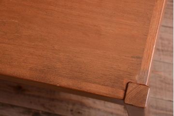 ヴィンテージ家具　北欧ビンテージ　デンマーク　Chr. Linneberg　チーク材のデスク(片袖机)