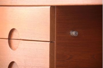 ヴィンテージ家具　北欧ビンテージ　デンマーク　Chr. Linneberg　チーク材のデスク(片袖机)