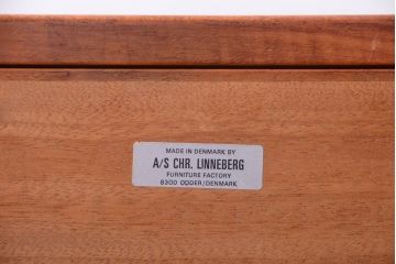 ヴィンテージ家具　北欧ビンテージ　デンマーク　Chr. Linneberg　チーク材のデスク(片袖机)