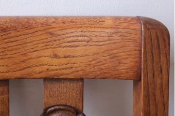 ヴィンテージ家具　イギリスビンテージ　オーク材のダイニングチェア(1)