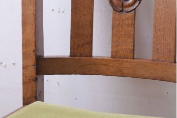ヴィンテージ家具　イギリスビンテージ　オーク材のダイニングチェア(1)