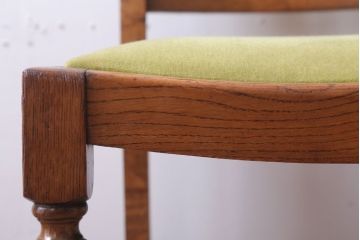 ヴィンテージ家具　イギリスビンテージ　オーク材のダイニングチェア(1)