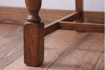 ヴィンテージ家具　イギリスビンテージ　オーク材のダイニングチェア(1)