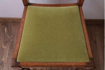ヴィンテージ家具　イギリスビンテージ　オーク材のダイニングチェア(2)