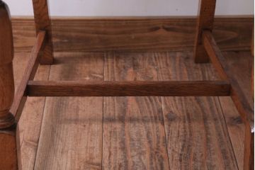 ヴィンテージ家具　イギリスビンテージ　オーク材のダイニングチェア(2)