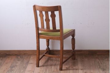 ヴィンテージ家具　イギリスビンテージ　オーク材のダイニングチェア(2)