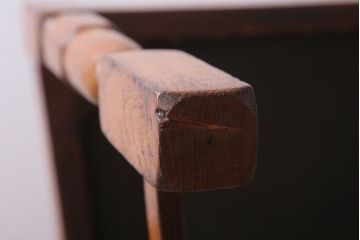 ヴィンテージ家具　イギリスビンテージ　オーク材のダイニングチェア(2)