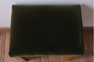 レトロ家具　アンティーク　古い木のレトロなクッション座面角スツール