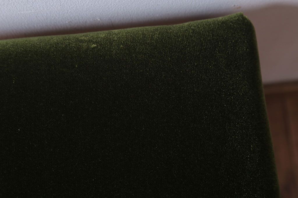 レトロ家具　アンティーク　古い木のレトロなクッション座面角スツール