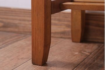 レトロ家具　アンティーク　古い木のレトロなクッション座面角スツール