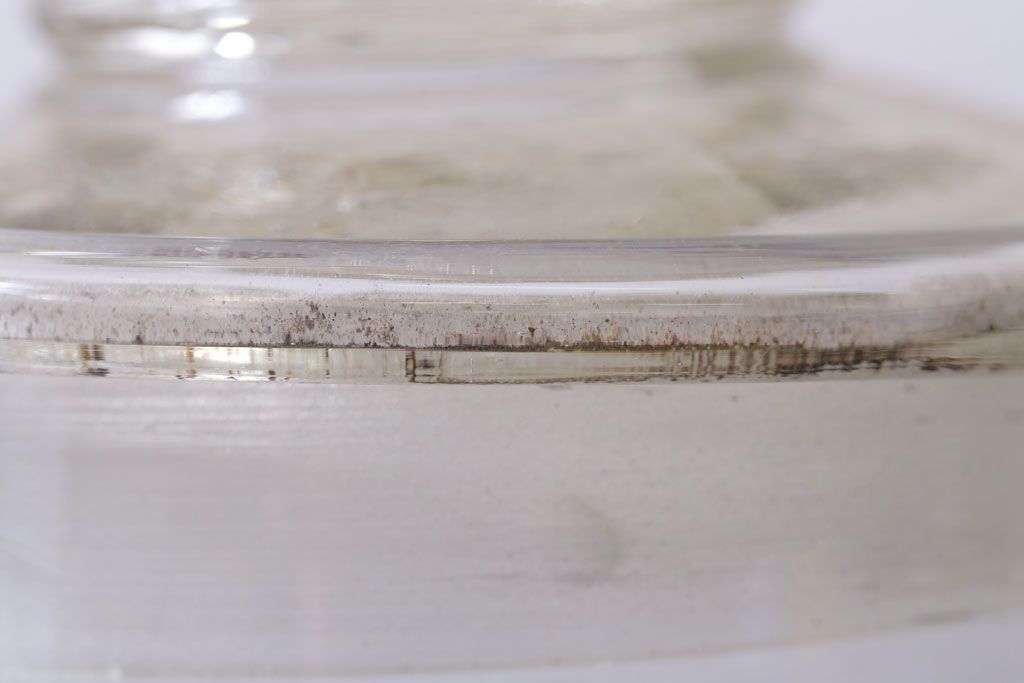 アンティーク雑貨　昭和レトロ　ガラス蓋とブリキ蓋のガラス瓶2個セット