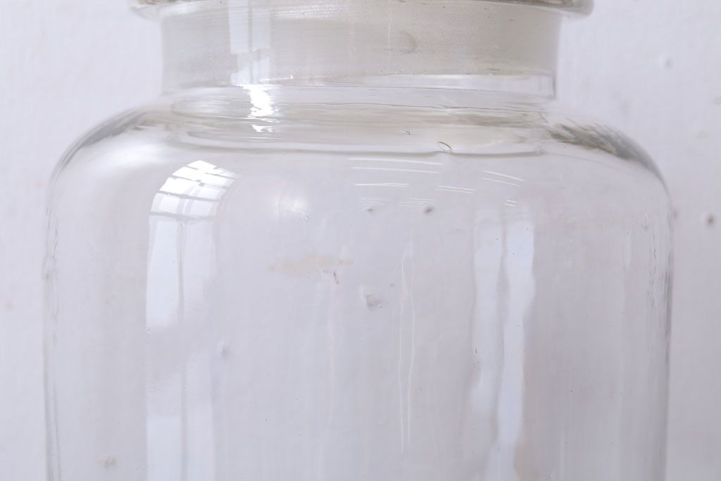 アンティーク雑貨　昭和レトロ　ガラス蓋とブリキ蓋のガラス瓶2個セット