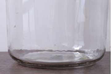 アンティーク雑貨　昭和レトロ　ガラス蓋とブリキ蓋のガラス瓶2個セット