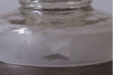 アンティーク雑貨　昭和レトロ　ガラス蓋とブリキ蓋のガラス瓶2個セット