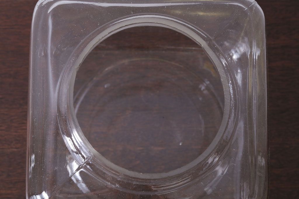 アンティーク雑貨　昭和レトロ　ガラス蓋とブリキ蓋のガラス瓶2個セット