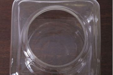 アンティーク雑貨　昭和レトロ　ガラス蓋とブリキ蓋のガラス瓶2個セット