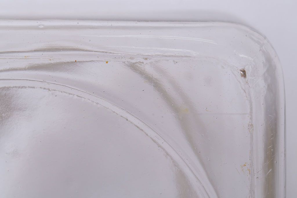 アンティーク雑貨　昭和レトロ　ガラス蓋とブリキ蓋のガラス瓶2個セット