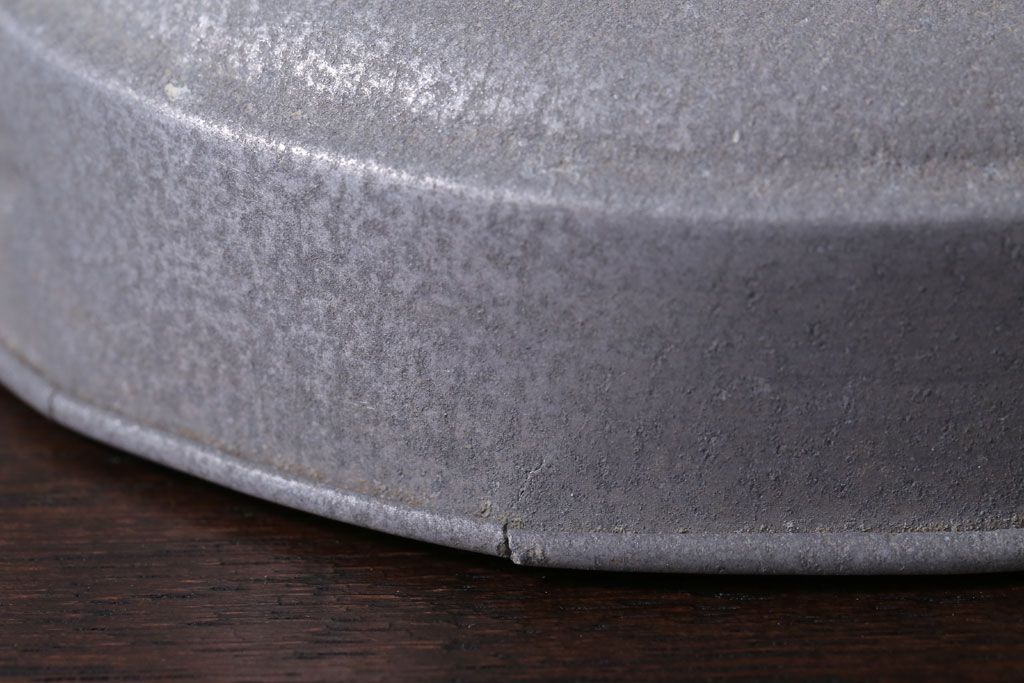 アンティーク雑貨　昭和レトロ　ガラス蓋とブリキ蓋のガラス瓶2個セット