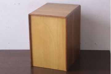 レトロ家具　昭和レトロ　ネームプレート!古い小引き出し