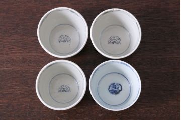 アンティーク雑貨　古民具・骨董　江戸後期　染付　雲龍図　蕎麦猪口4客セット