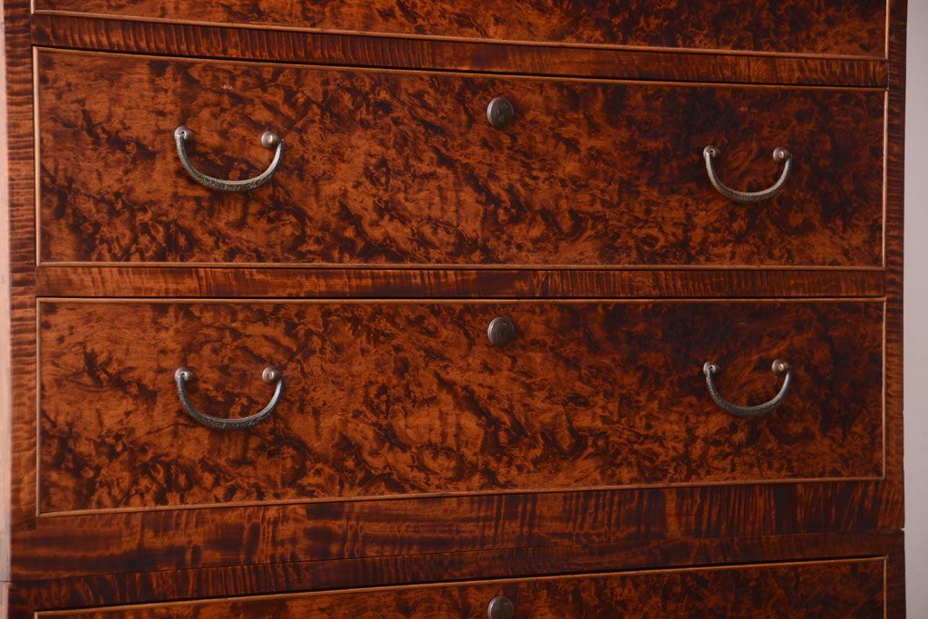 アンティーク家具　和製アンティーク　高級品!バール杢のトチ材製3段重ね衣装箪笥