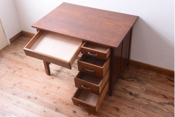 レトロ家具　昭和レトロ　古い木製のシンプルなアンティーク片袖机(2)