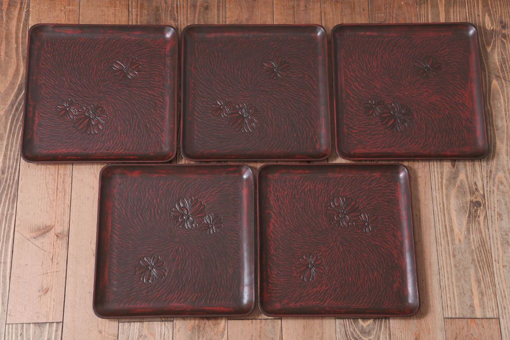 アンティーク雑貨　和製アンティーク　大正昭和初期　鎌倉彫の木製盆5枚セット