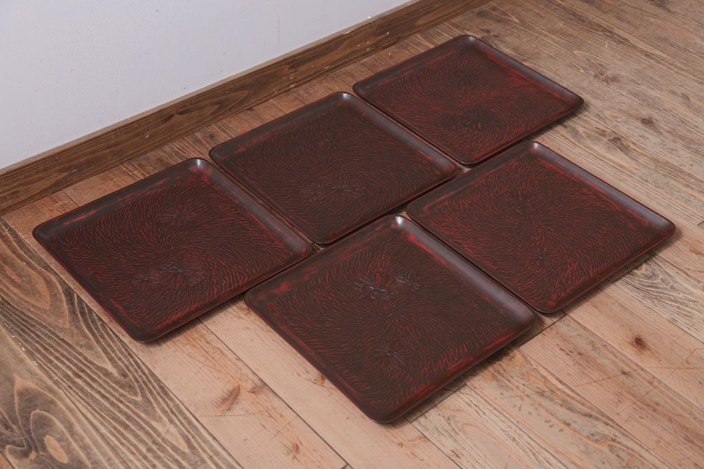 アンティーク雑貨　和製アンティーク　大正昭和初期　鎌倉彫の木製盆5枚セット