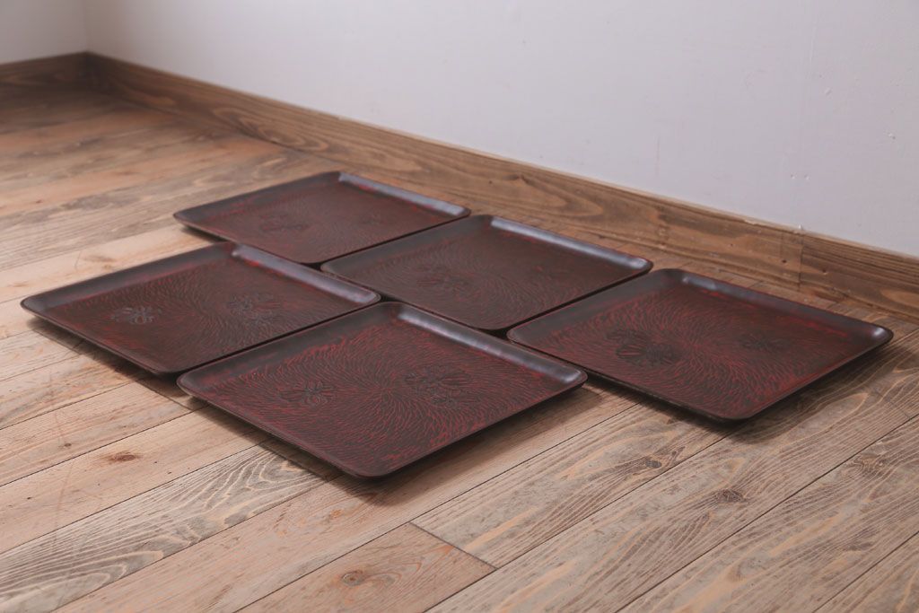 アンティーク雑貨　和製アンティーク　大正昭和初期　鎌倉彫の木製盆5枚セット