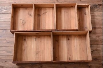 アンティーク家具　古民具・骨董　結霜ガラス入り!前面欅材の和製アンティーク収納棚