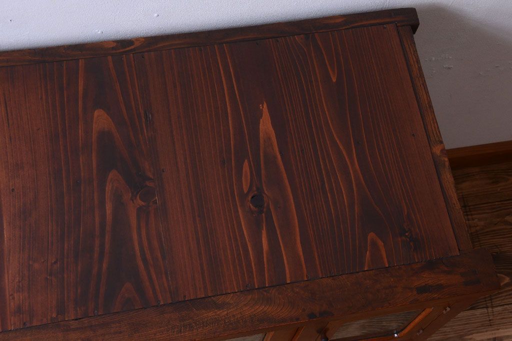 アンティーク家具　古民具・骨董　結霜ガラス入り!前面欅材の和製アンティーク収納棚