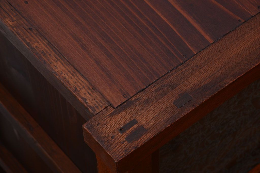 アンティーク家具　古民具・骨董　結霜ガラス入り!前面欅材の和製アンティーク収納棚