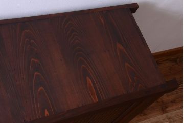 アンティーク家具　古民具・骨董 丸桟仕上げの近江水屋箪笥サイドボード(収納棚)