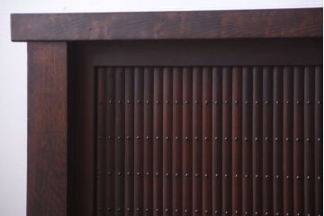 アンティーク家具　古民具・骨董 丸桟仕上げの近江水屋箪笥サイドボード(収納棚)