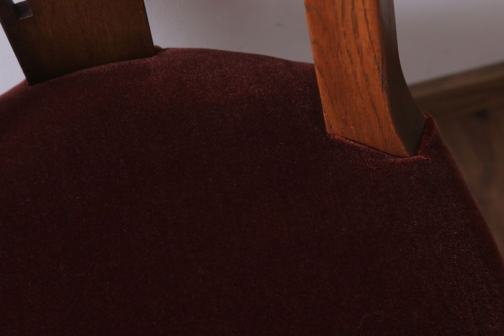 アンティーク家具　和製アンティーク　透かし彫り　古い木の回転椅子(回転イス)(2)