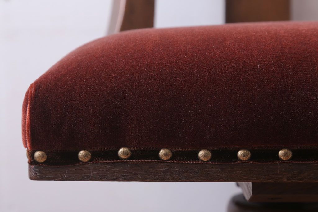 アンティーク家具　和製アンティーク　透かし彫り　古い木の回転椅子(回転イス)(2)