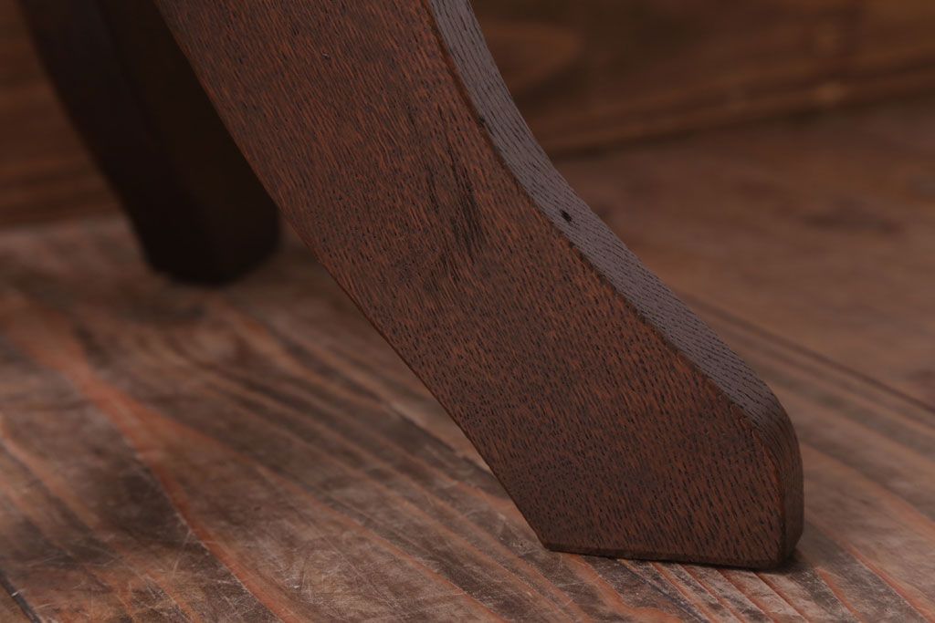 アンティーク家具　和製アンティーク　透かし彫り　古い木の回転椅子(回転イス)(2)