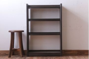 アンティーク家具　和製アンティーク　小振りでシンプルな古い木製の本棚(2)