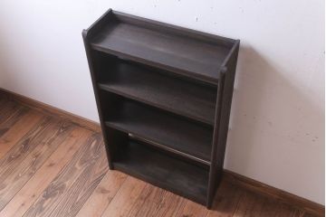アンティーク家具　和製アンティーク　小振りでシンプルな古い木製の本棚(2)