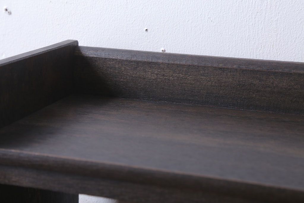 アンティーク家具　和製アンティーク　小振りでシンプルな古い木製の本棚(2)