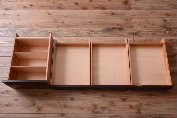 ヴィンテージ家具　北欧ビンテージ　ローズウッド製の上品なデスク(両袖机)