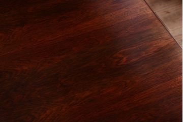 ヴィンテージ家具　北欧ビンテージ　ローズウッド製の上品なデスク(両袖机)