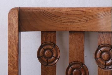 ヴィンテージ家具　イギリスビンテージ　オーク材のダイニングチェア