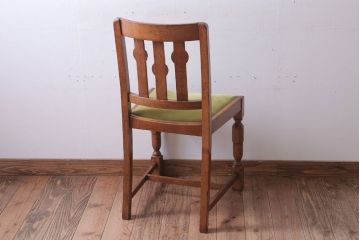 ヴィンテージ家具　イギリスビンテージ　オーク材のダイニングチェア